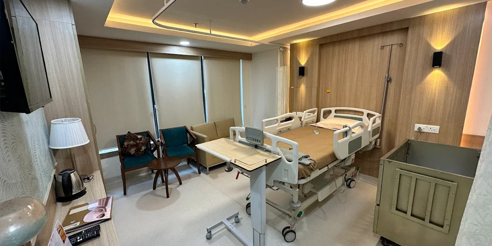 Apollo Cradle & Children's Hospital, Chirag Enclave